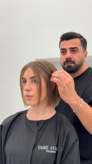 Hair cuting ❣️
.
#haircut #hairstyles #behindthescene #emreayaksiz #reklam #modernsalon